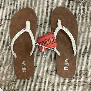 flojos flip flops